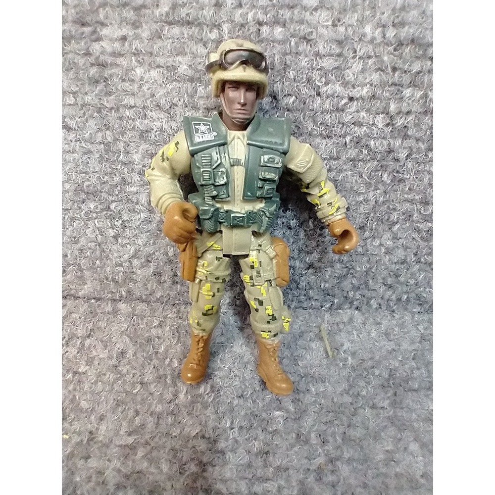 Chap Mei Soldier Force Military Action Figure Desert Camo Soldier driver